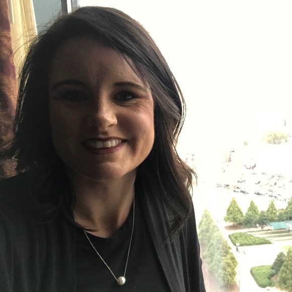 Meet your Posher, Jessica - Picture 1 of 1